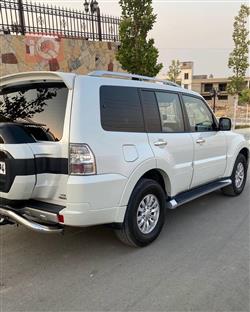 ميتسوبيشي باجيرو